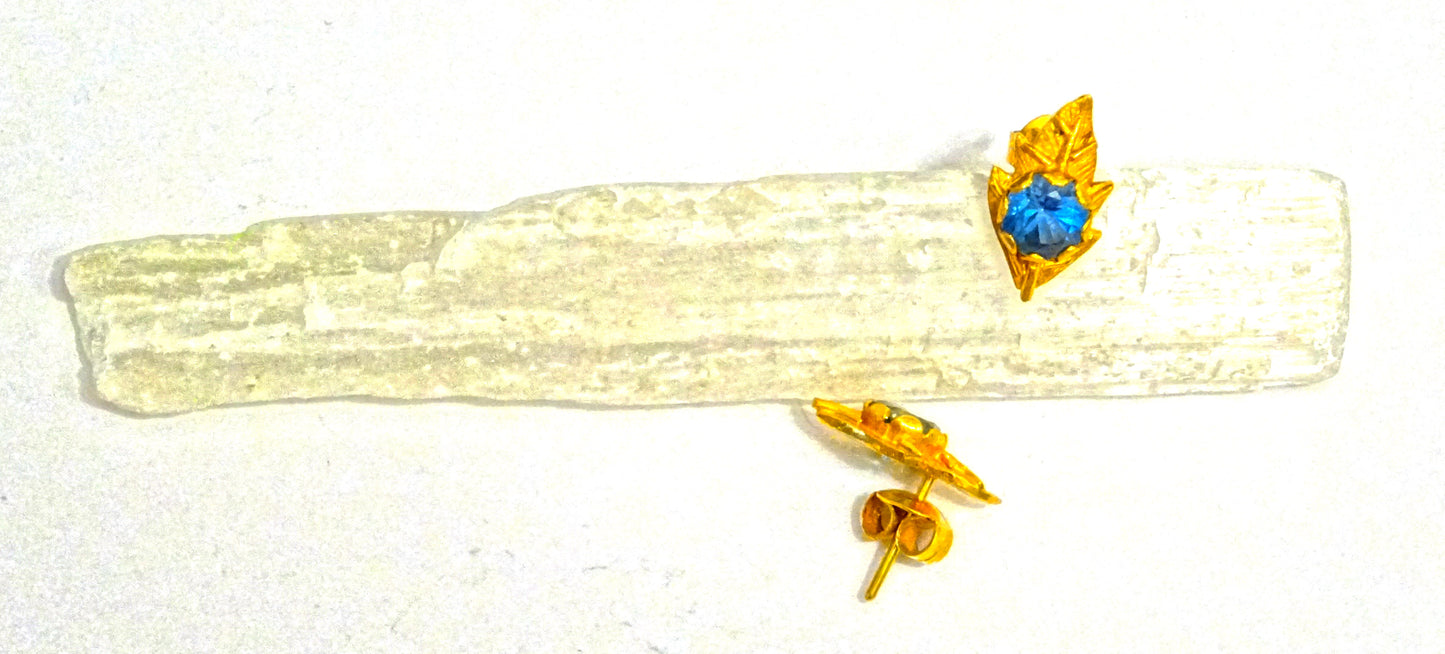 "Nature's Serenity: 18K Gold Leaf-Shaped Earrings with Blue Topaz Gemstones"