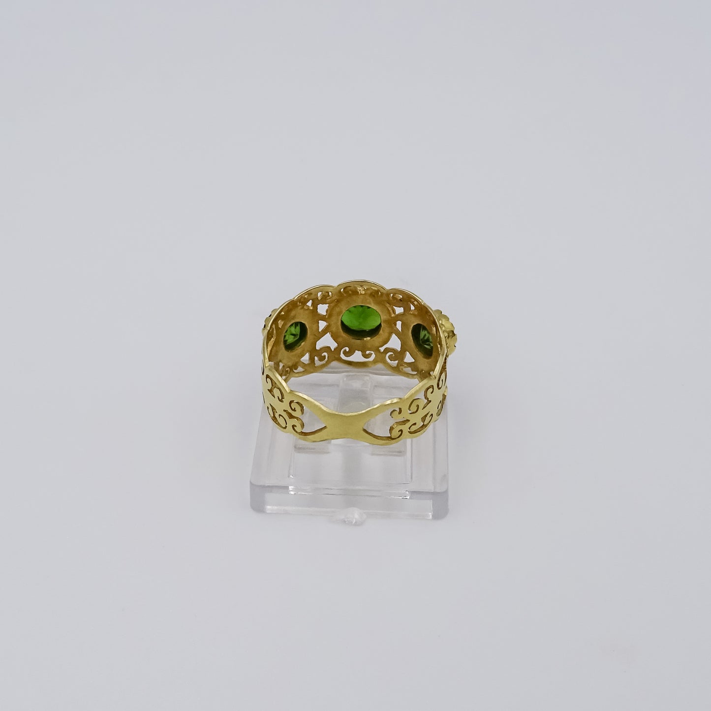 18k Gold Curved Star of David Ring with Chrome Diopside Gemstone