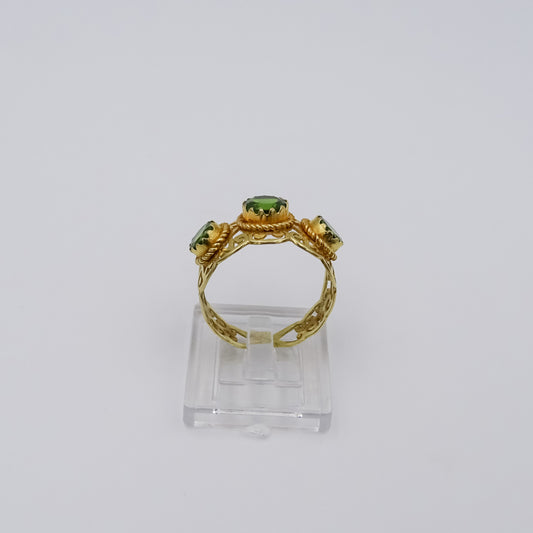 18k Gold Curved Star of David Ring with Chrome Diopside Gemstone