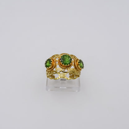 18k Gold Curved Star of David Ring with Chrome Diopside Gemstone