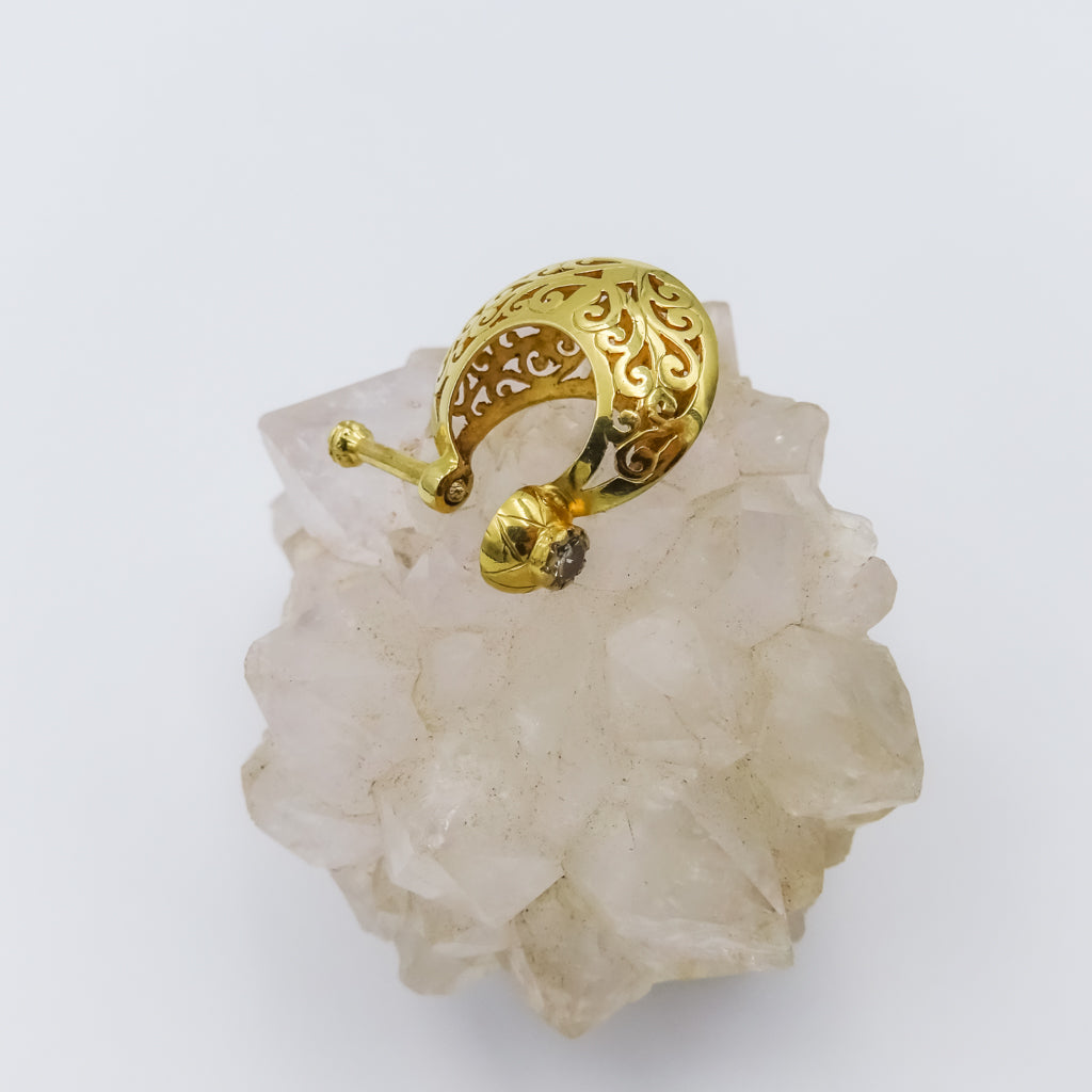 18K Gold Filigree Single Drop Earring with Diamond Accent