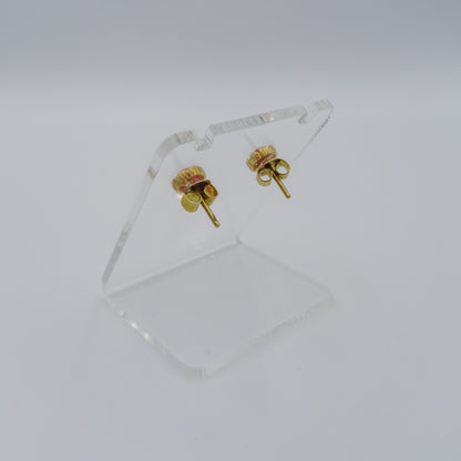 18k gold studs earrings with gemstones red coral set in a flower shape