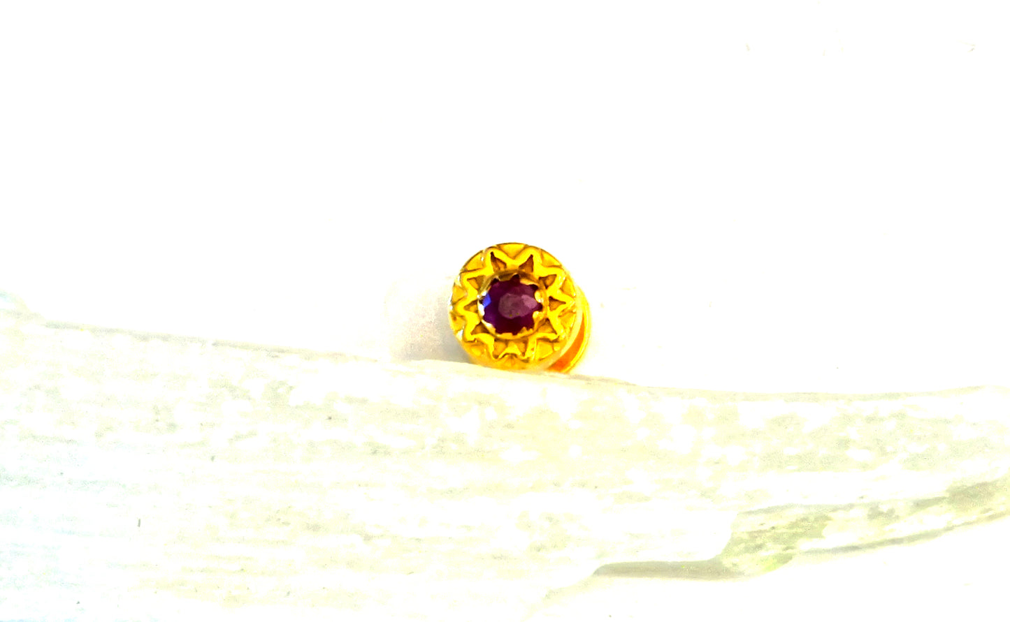 18k gold stud earring with gemstones Dabble sided ,set with sapphire and ruby