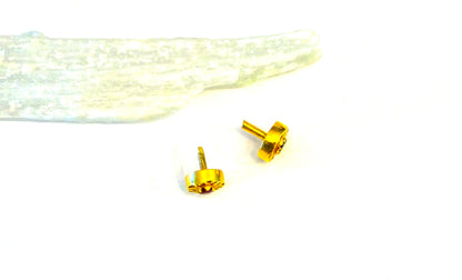 18k gold stud earring with gemstones Dabble sided ,set with ruby and sapphire,trisul