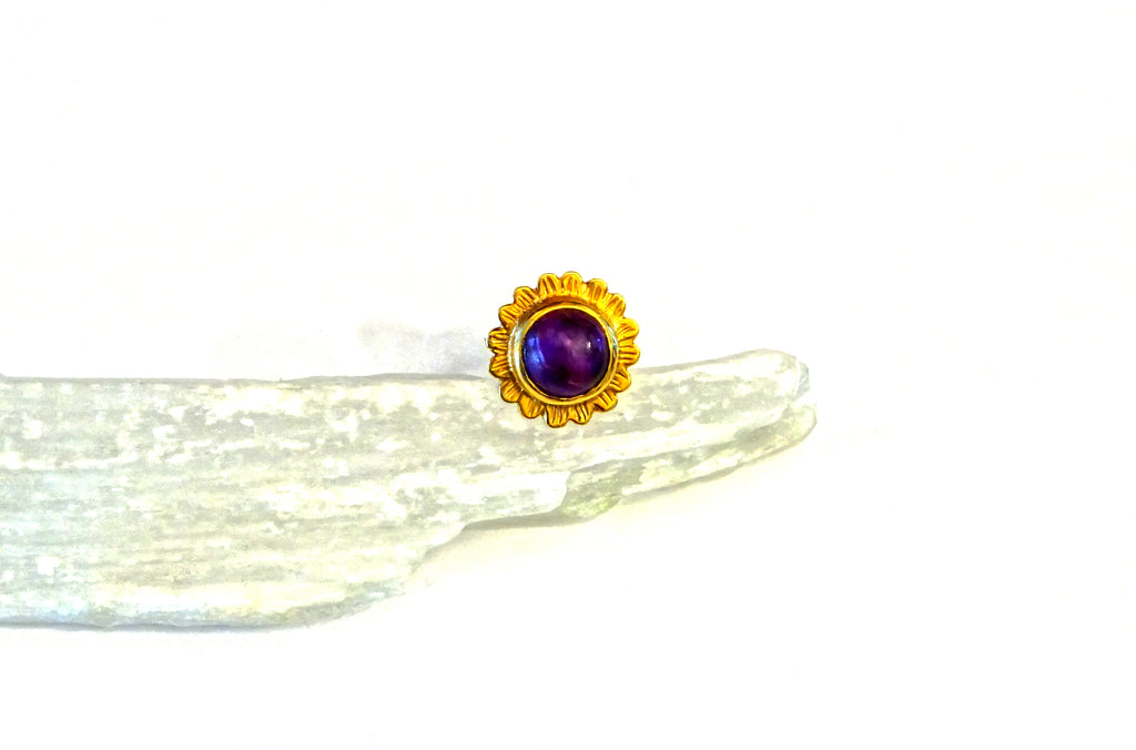 18k gold stud earring with gemstones Sugilite set in a flower shape L